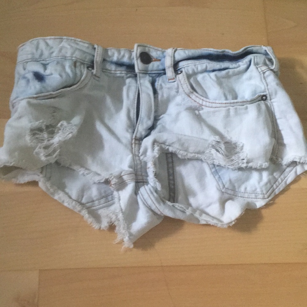 Forever 21 frayed denim shorts